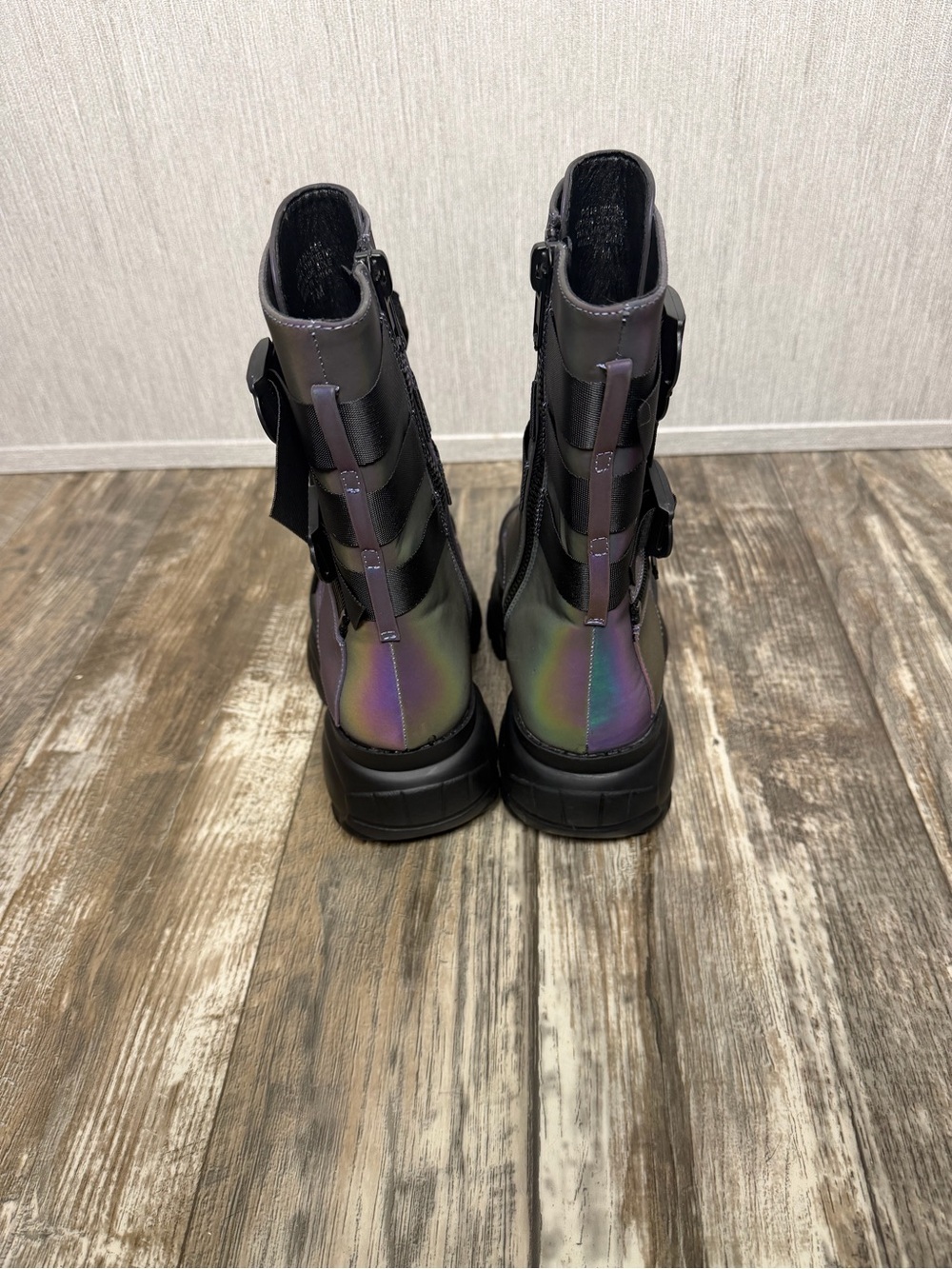 NWOB Iridescent Purple Platform Combat Boots - Women's Size 7 - Picture 14 of 16